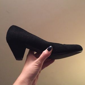 BDG black kitten heel size 8