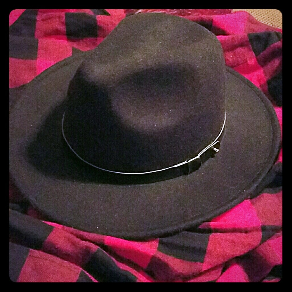 My favorite go to LADIES HAT