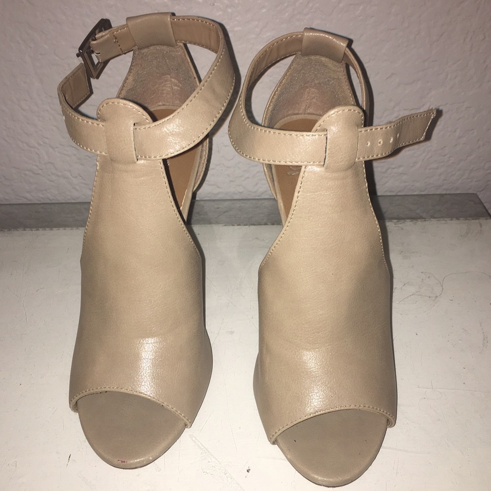 Nude heels