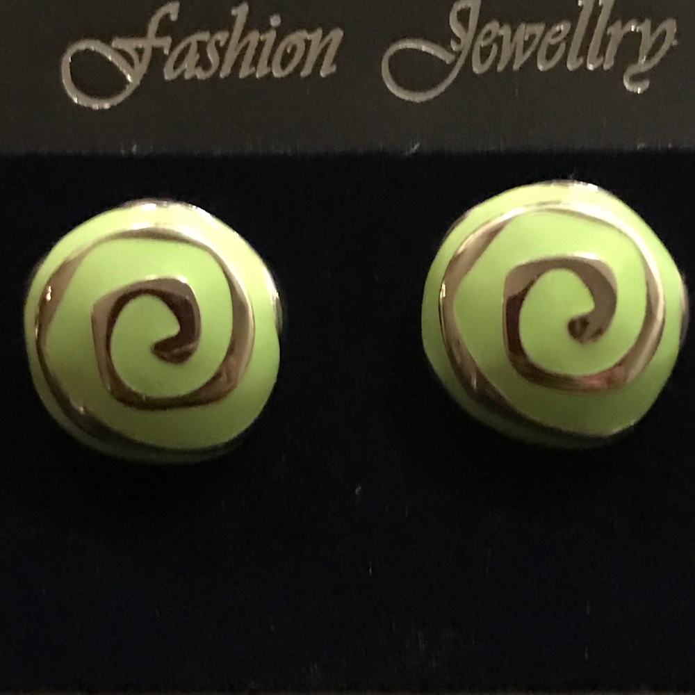 Earring