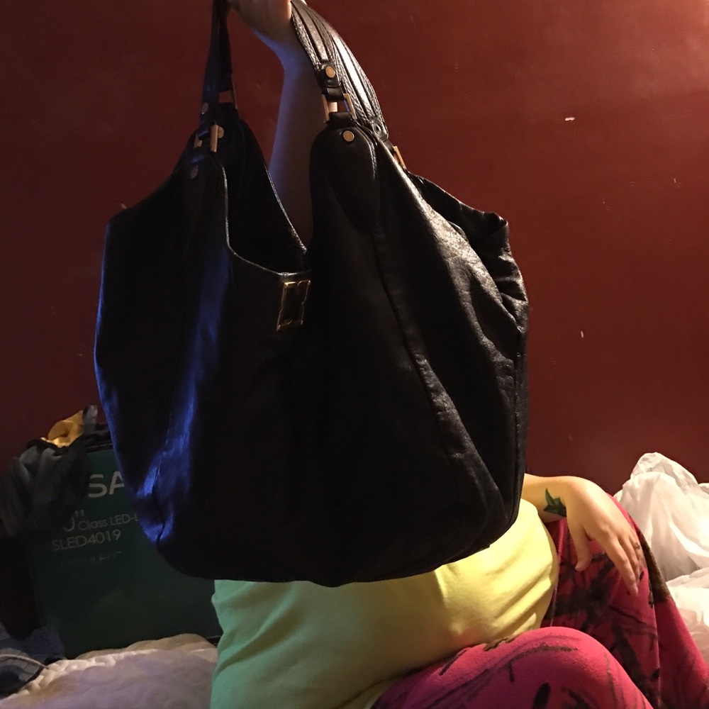 BCBG MAXA ZARIA