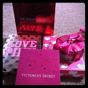 Victoria secret gift boxes