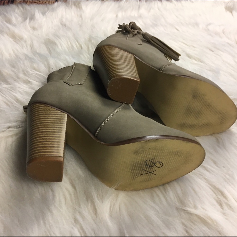 Tassel Cowgirl Western style Freeya Ankle Booties - Picture 3 of 3