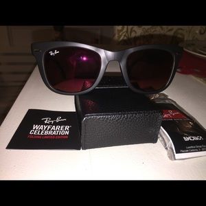 Ray Ban folding Wayfarer red mirrored NEW