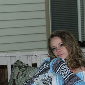 Meet your Posher, Kenna