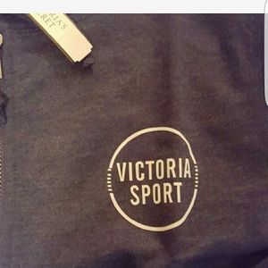 VICTORIA'S SECRET CLASSIC HOODIE