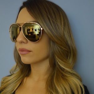 Quay Australia xShay Mitchell Viviene Gold Sunnies
