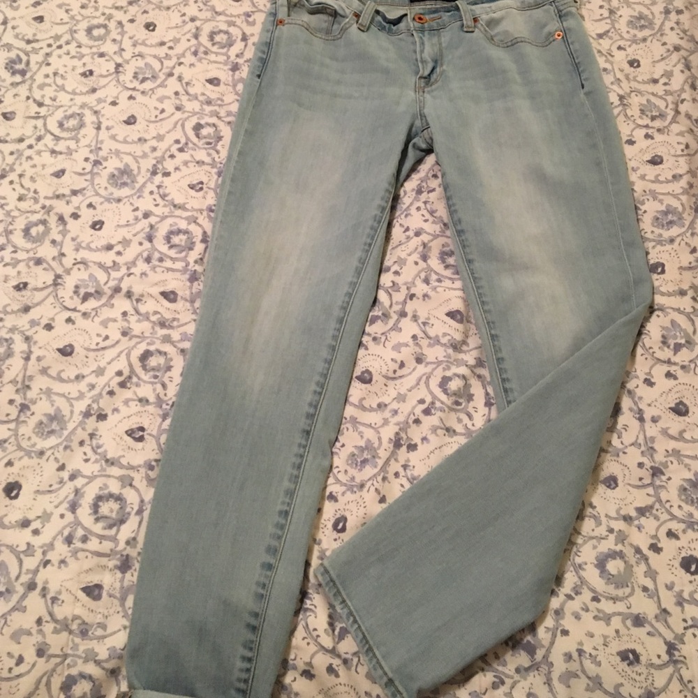 GREAT CONDITION- Lucky Brand Charlie Skinny Jeans