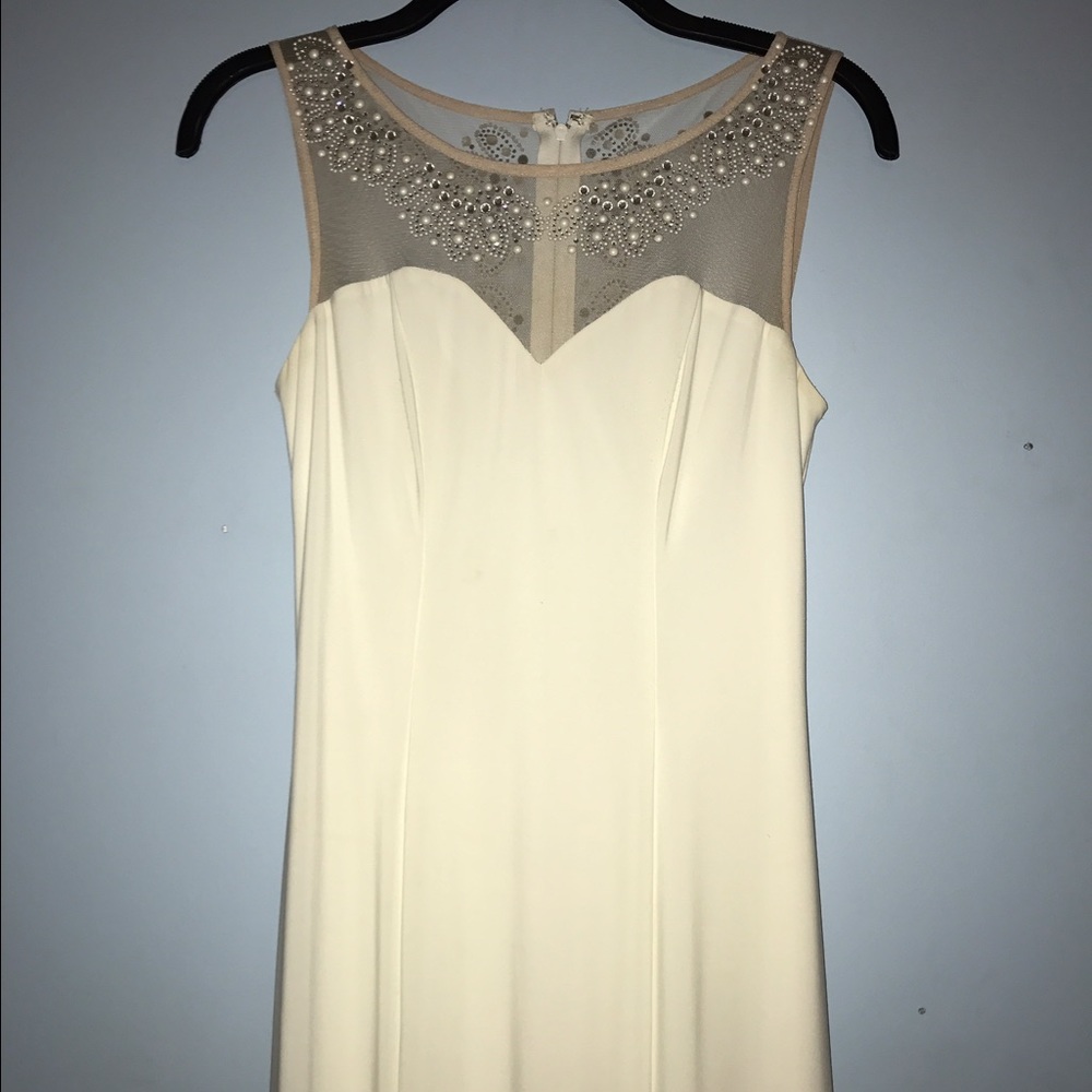Hailey Logan white Prom Dress