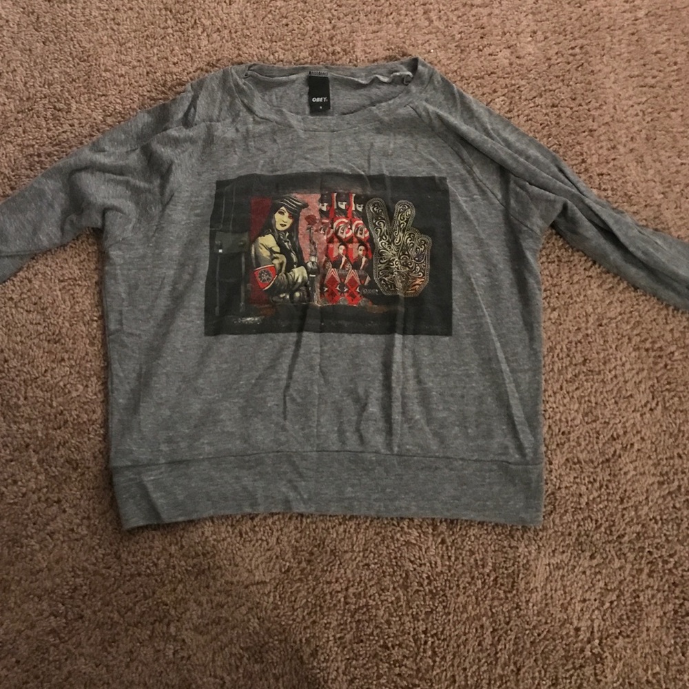 Obey sweater