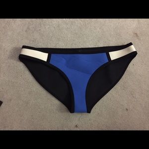 Triangl Poppy bottoms