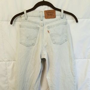 FINAL SALE! Vintage Levi's Mid-High Waisted 550