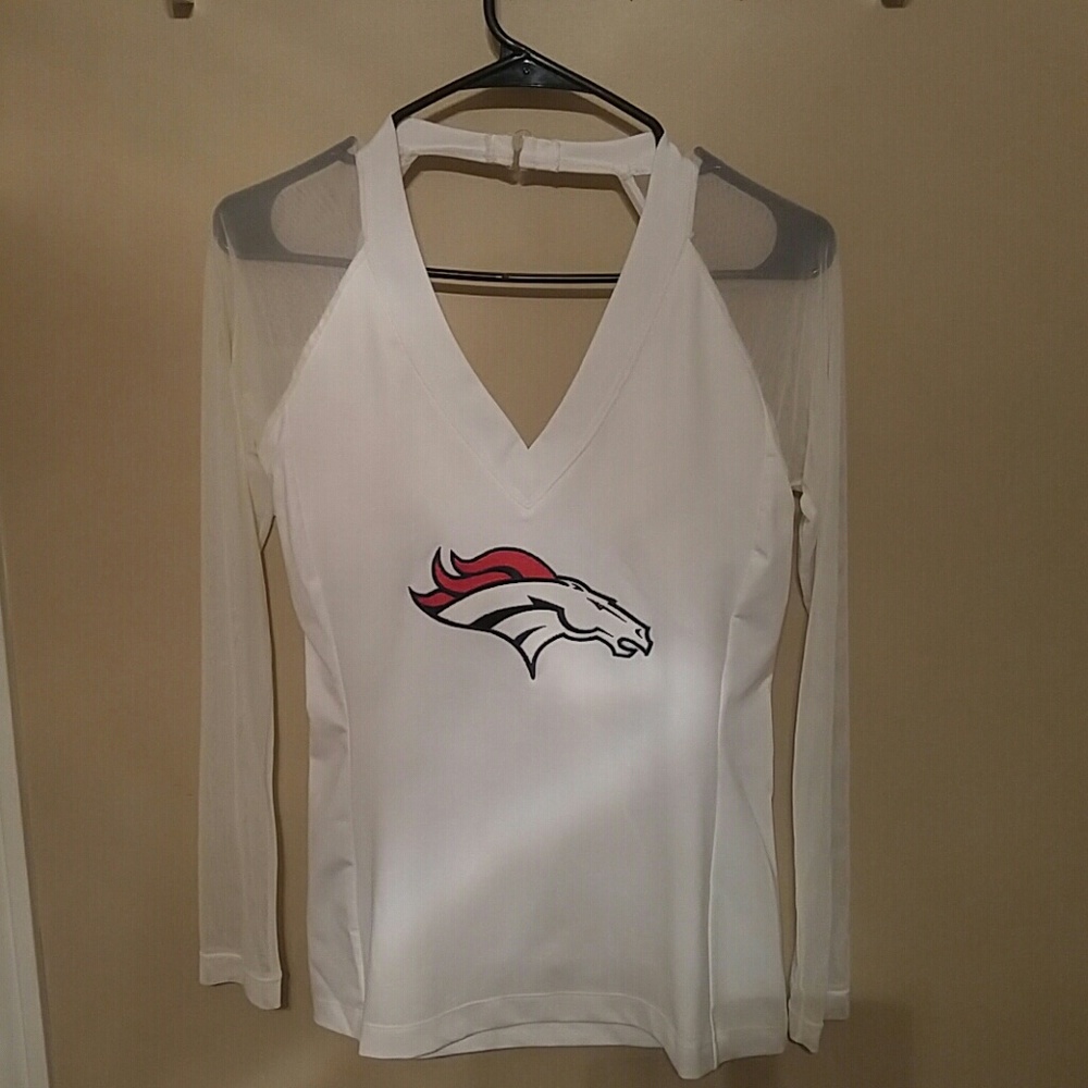 Sports shirt