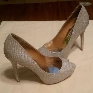 Badgley mischka 5.5 heel silver