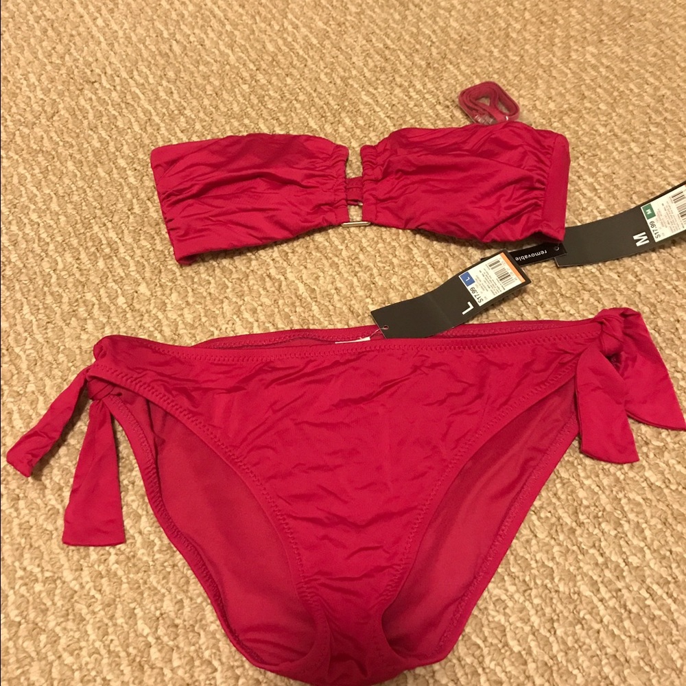 Bikini fushia color