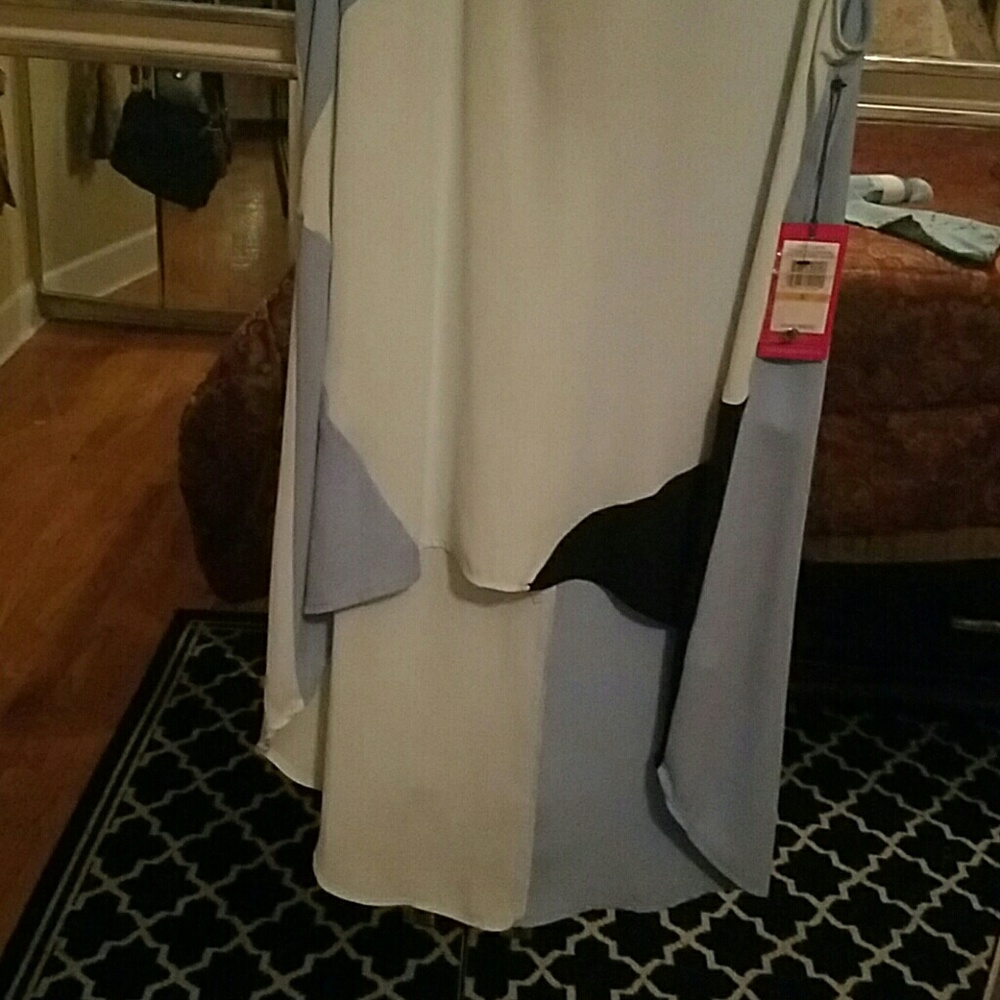 Blouse - Picture 3 of 3