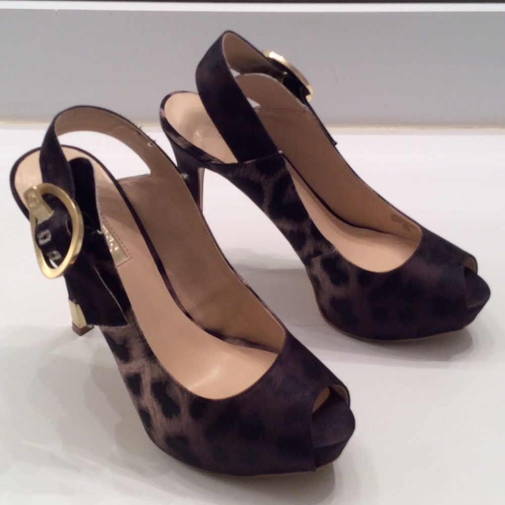 Guess slingback leopard fabric pumps