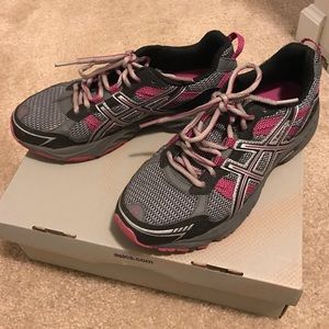 Women's Asics sneakers size 7.5