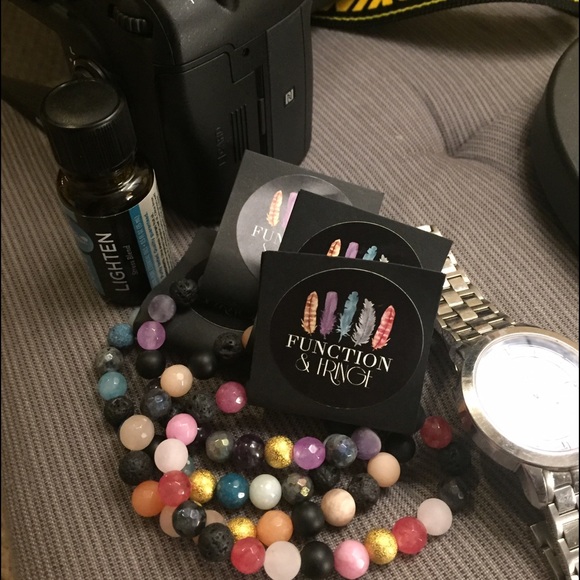 Last!Gemstone Lava Stone Diffuser Stretch Bracelet - Picture 6 of 6