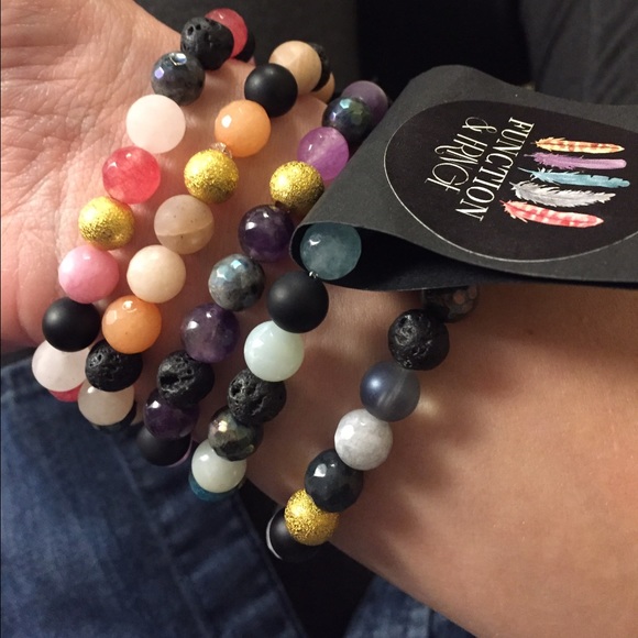 Last!Gemstone Lava Stone Diffuser Stretch Bracelet - Picture 4 of 6