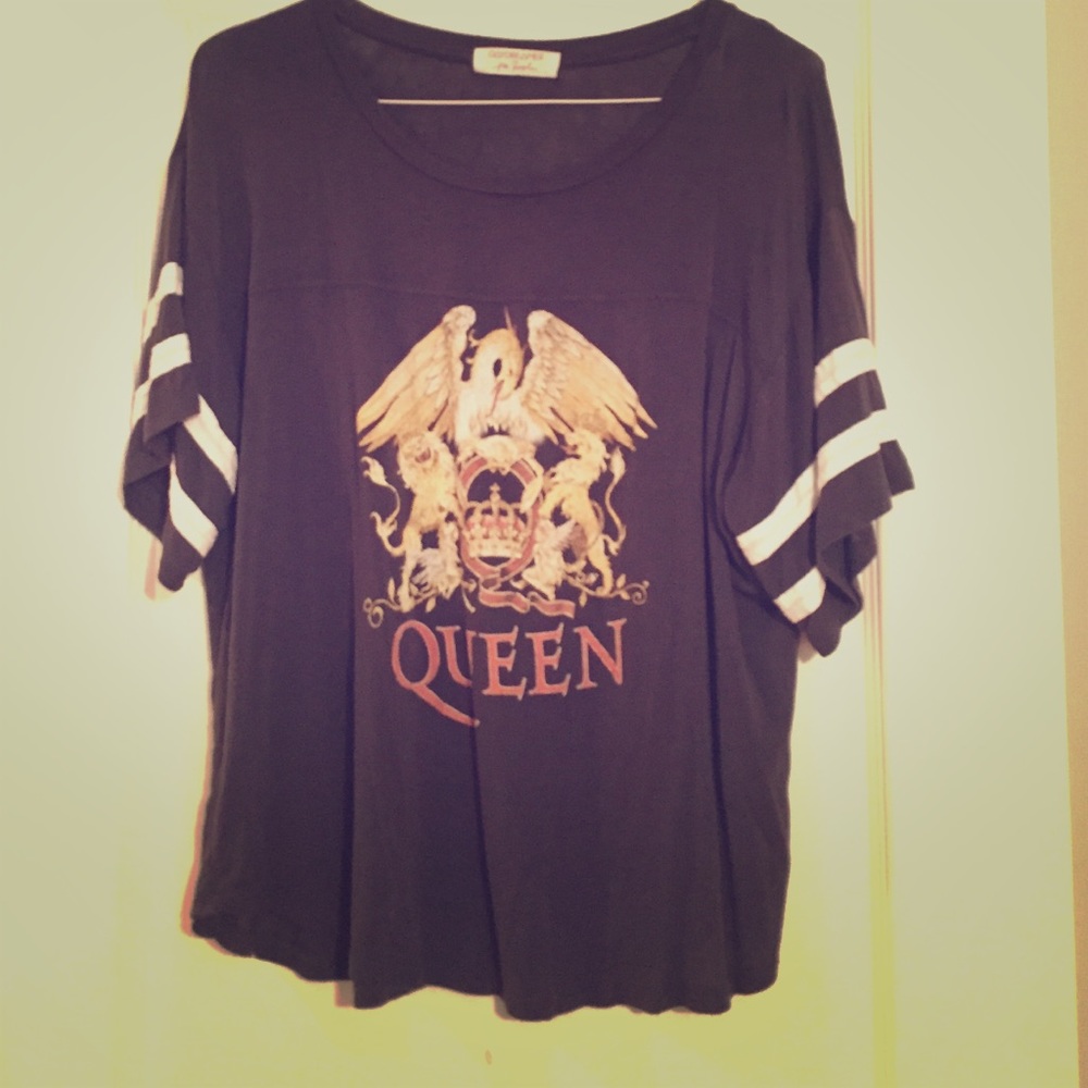 Free People Queen Graphic Tee