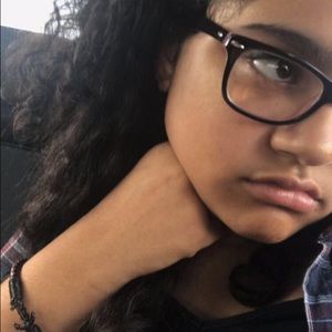 Meet your Posher, Vanessa