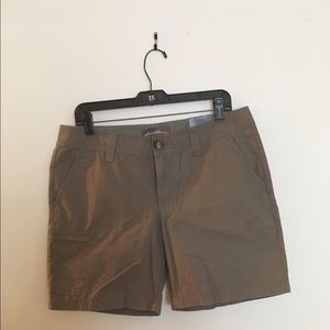 New W/ Tag Eddie Bauer:Shorts Army Green-Size 10