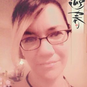 Meet your Posher, Michele