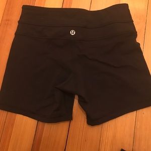 Lulu lemon spandex/biker shorts