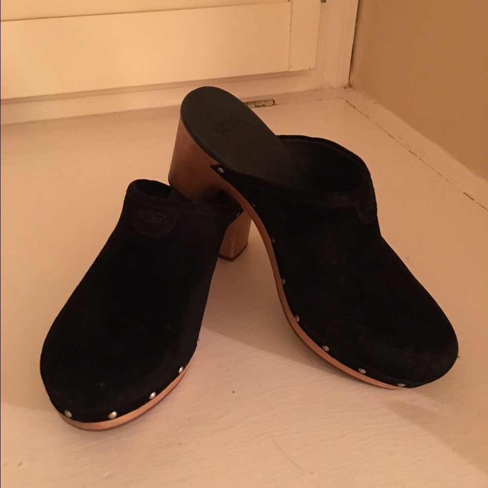 Ugg Australia Suede Abbie Clogs