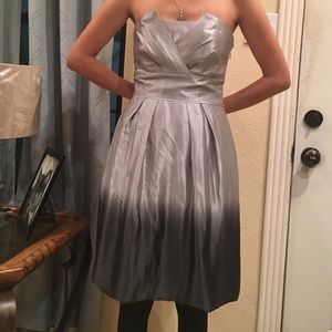 White House Black Market Strapless 👗