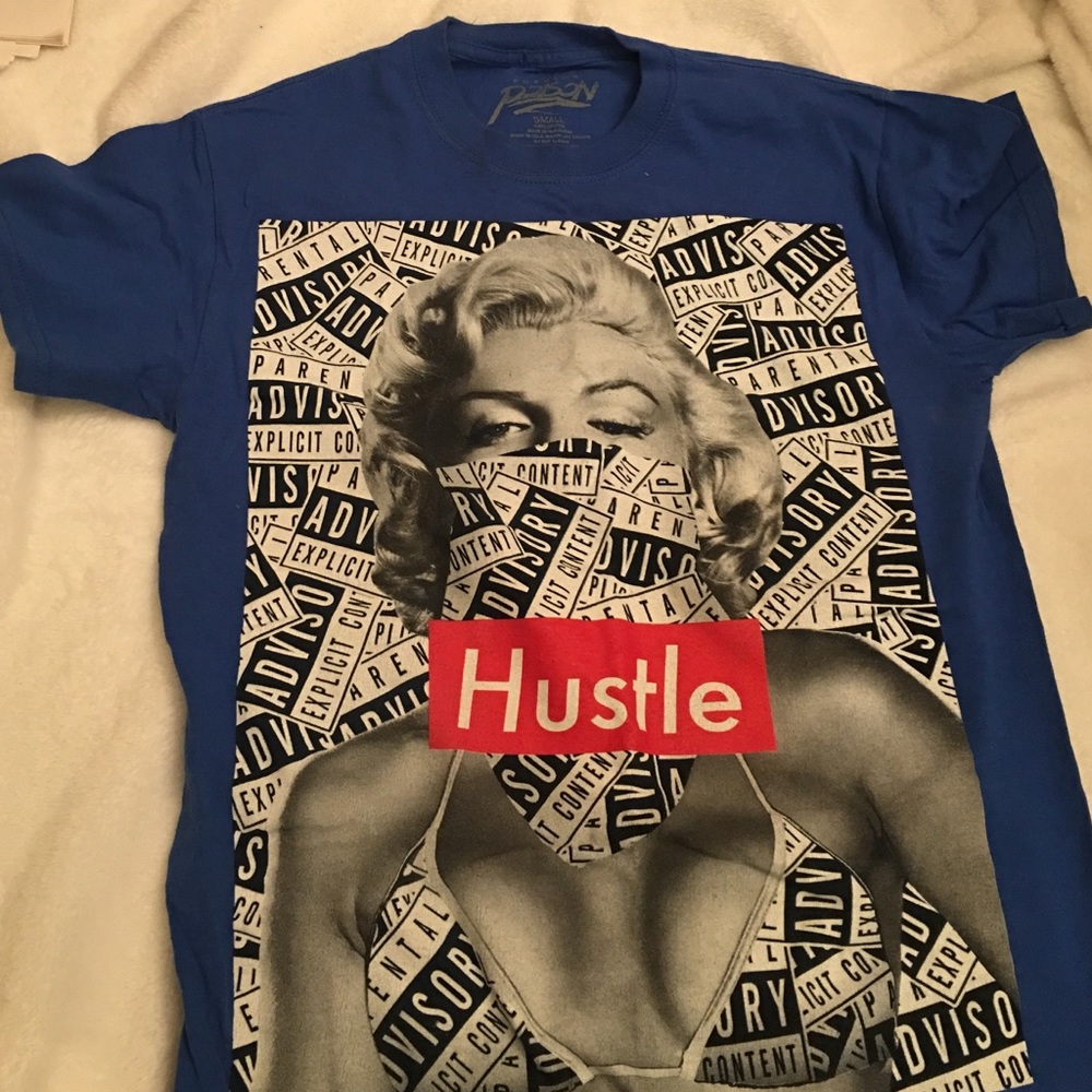 Marilyn Hustle Blue T