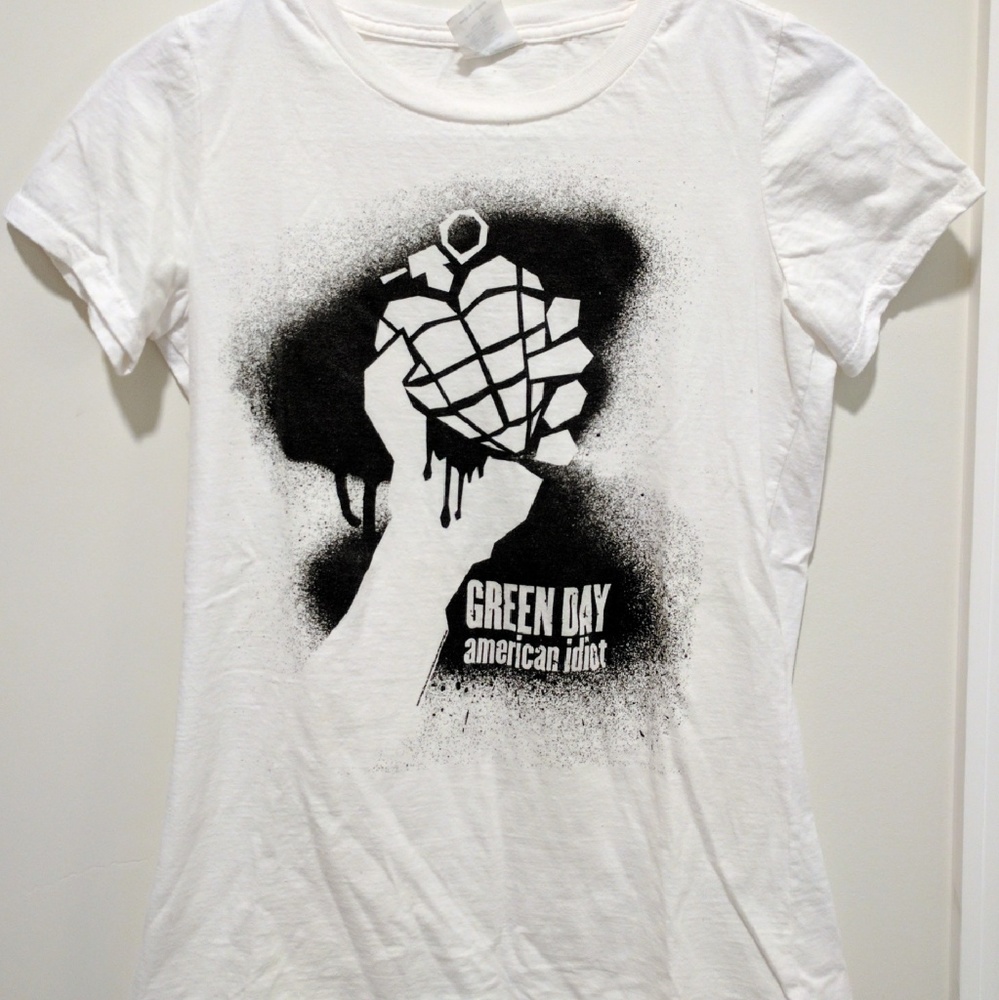 Fitted Green Day Band Tee