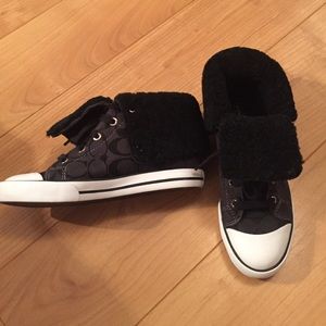 Couch sneakers !