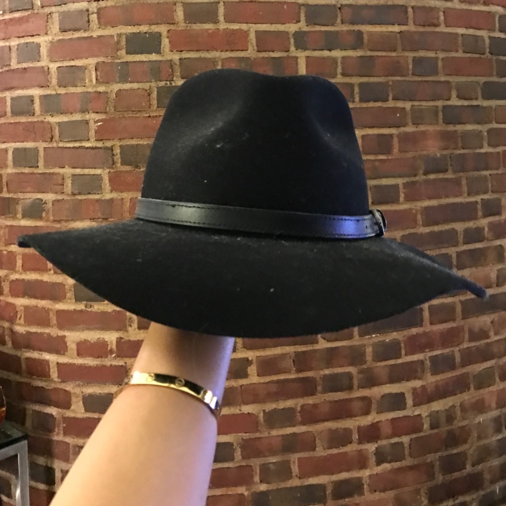 Black felt fedora hat with leather detail