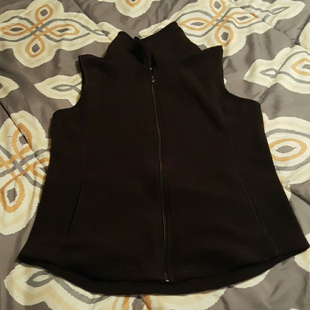 Old Navy Fleece Vest!