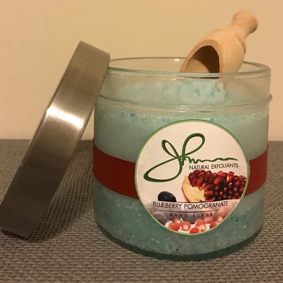 🍭 SOLD 🍭 Blueberry Pomegranate Candy Body Scrub - Picture 1 of 1