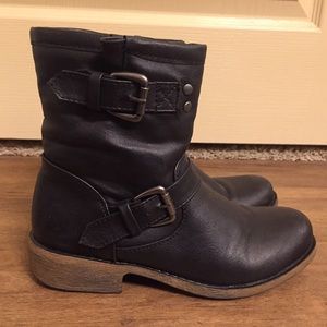 Combat ankle booties
