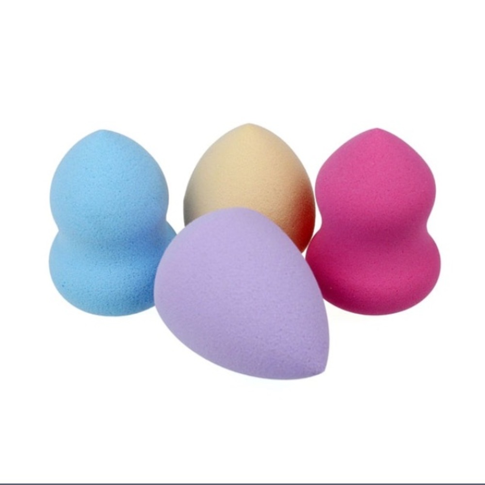 4 Beauty Blenders