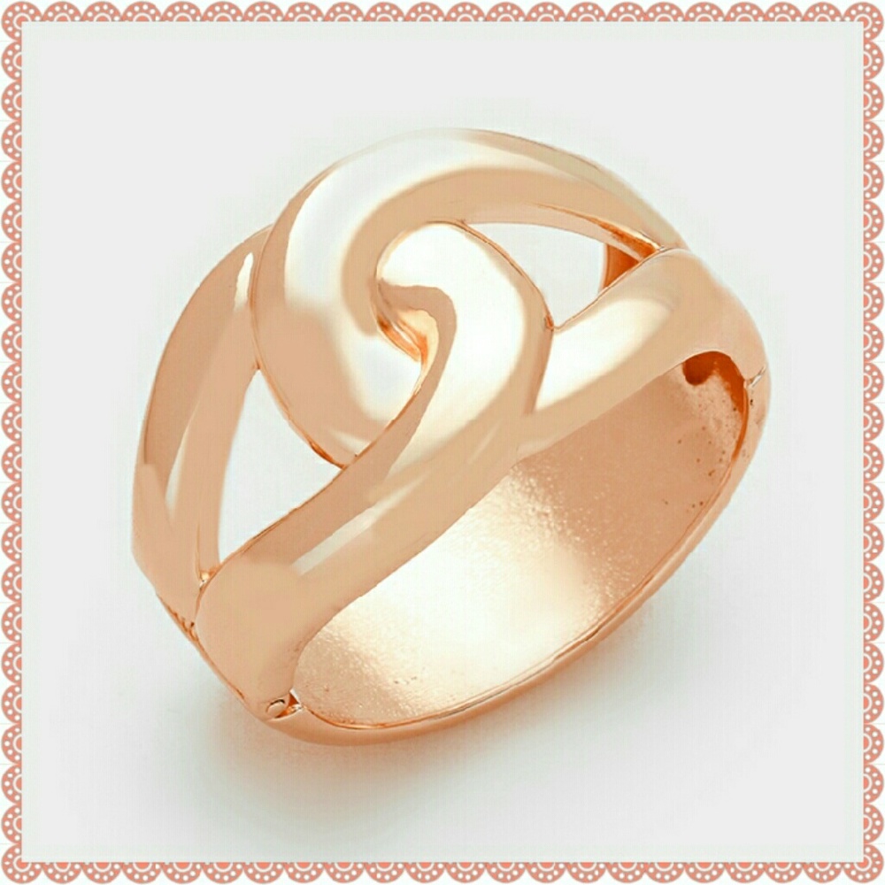 ✔🆕Rose-Gold Link Cuff Bracelet🆕✔