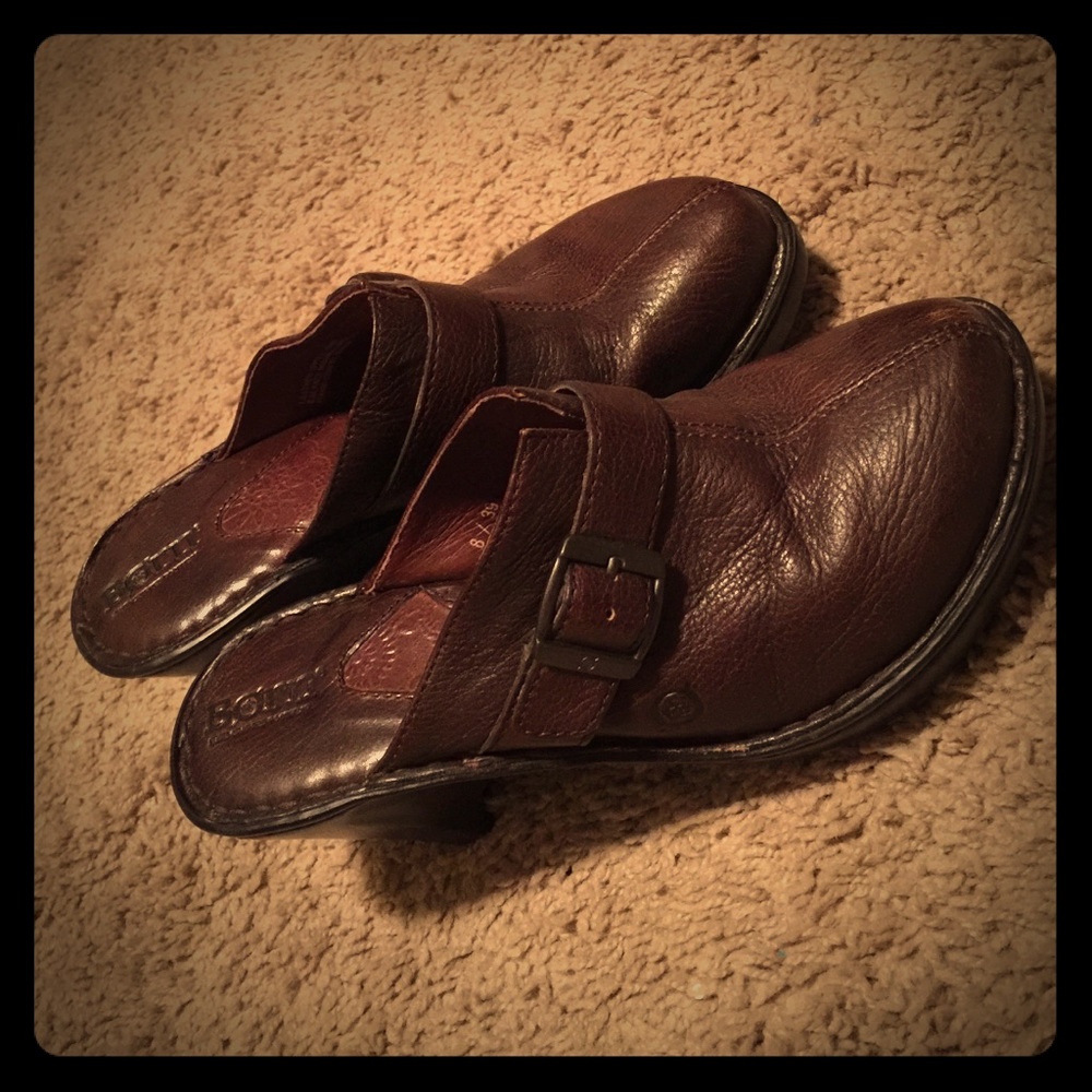 Born leather wedges size 8 brown