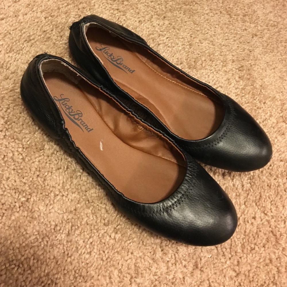 Ballet flats