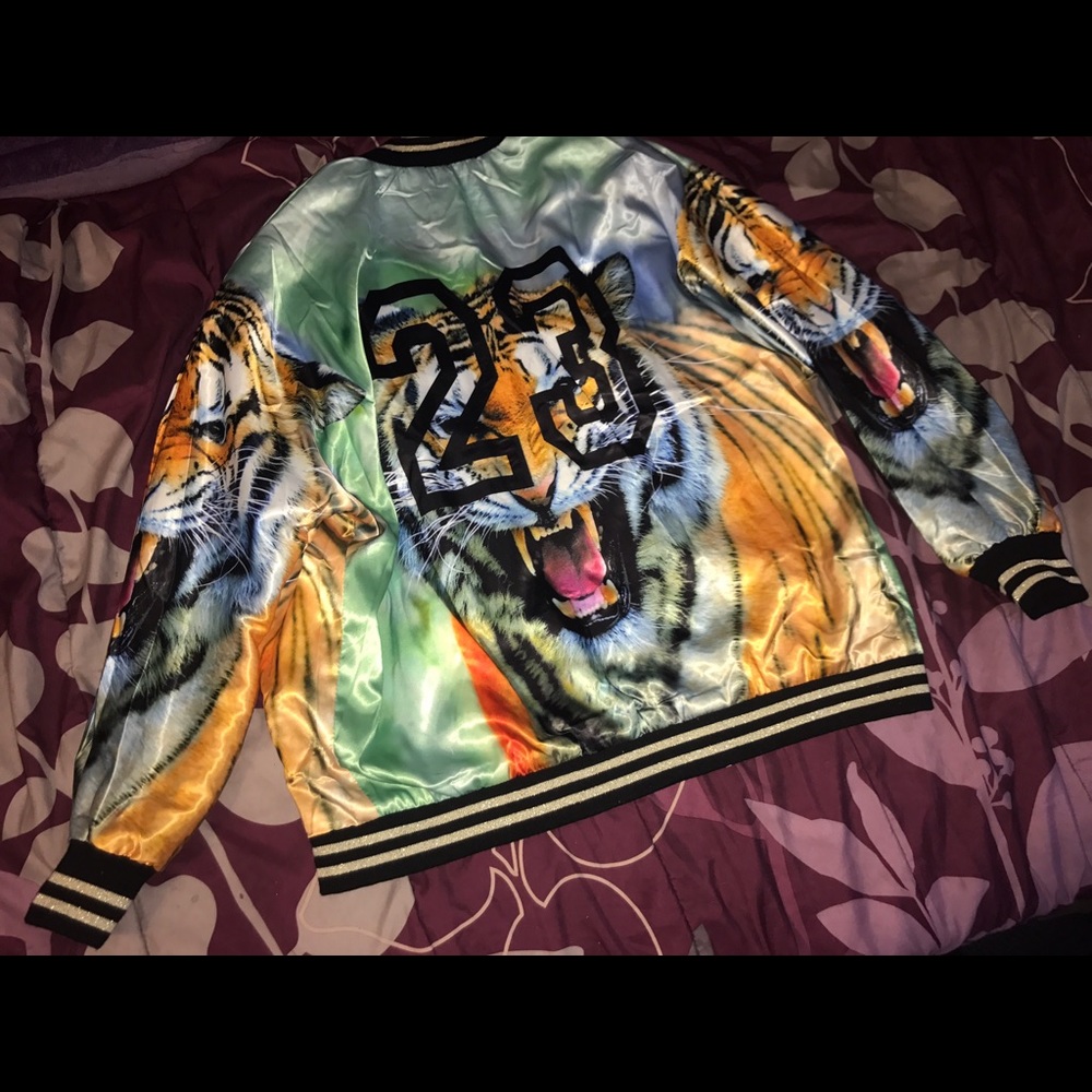Tiger bomber jacket - Picture 3 of 4