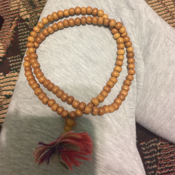 Necklace - Picture 2 of 2