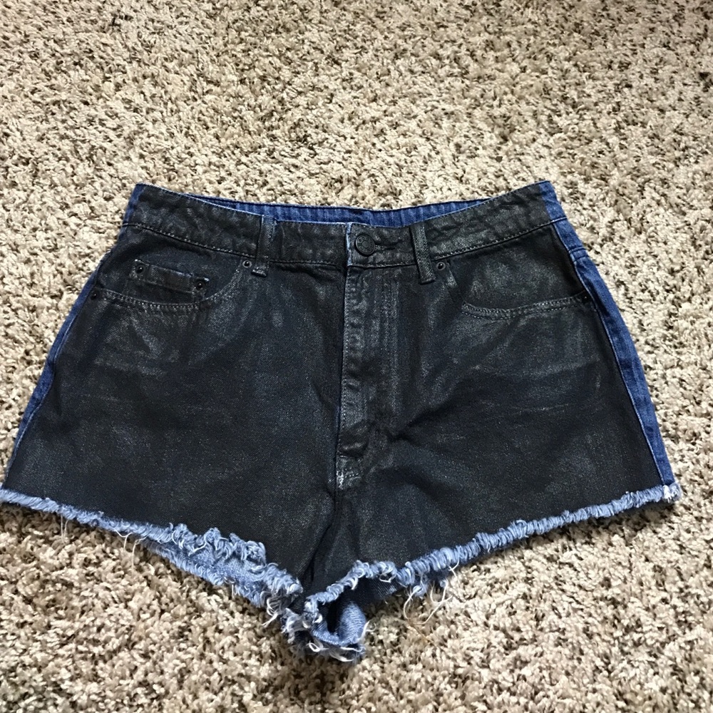 BDG Jean Shorts 🖤💙