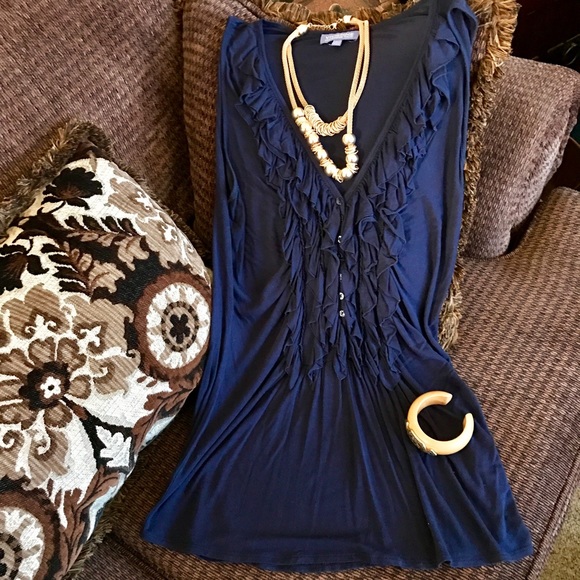 Vivienne Tam Tops - 🔥Vivienne Tam Navy ruffle button up top🔥