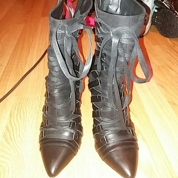 Boots - Picture 2 of 3