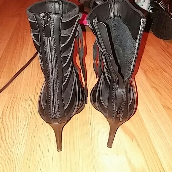 Boots - Picture 3 of 3