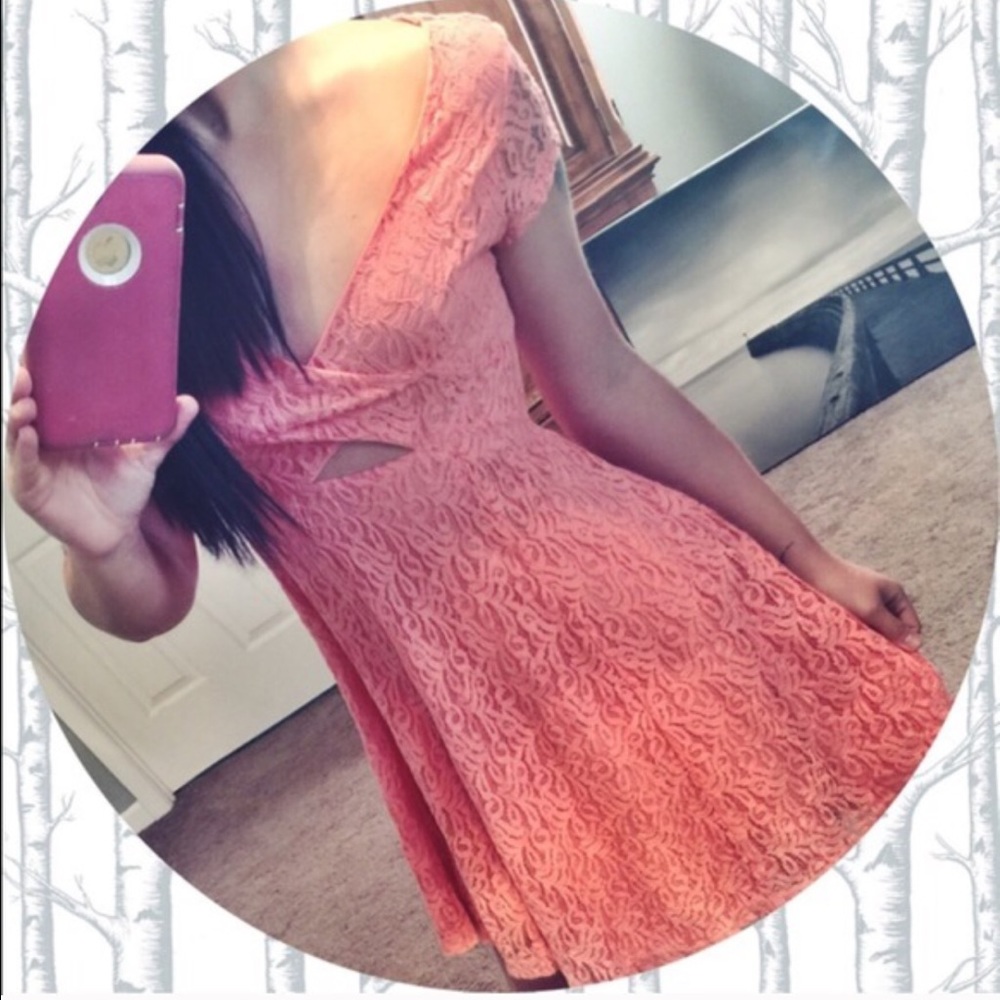 Jessica Simpson dress
