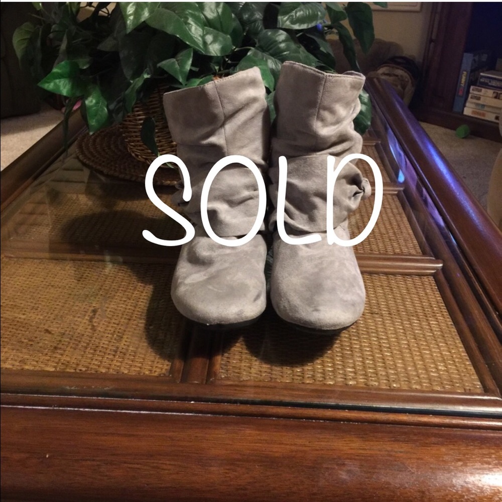 🌟$4 Special Rampage Gray Flat Ankle Boots